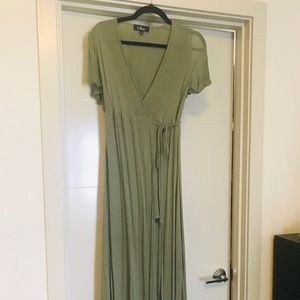 Lulu's Maxi Wrap Dress
